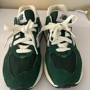 New balance shoes